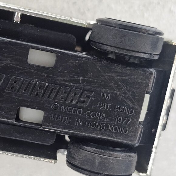 Vintage 1977 Mego Speed Burners 1st Gen 1/64 Scale Silver Chrome Van Needs Work - Picture 6 of 11